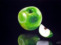 green apple by Ursula Thuleweit Laranjeiro
