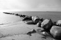 Steine am Meer 4 von Falko Follert