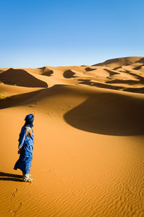 Berber man in the Sahara by Russell Bevan Photography