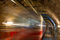 Tunnel von Evren Kalinbacak