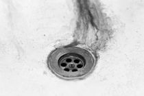 Bath plug hole by Ross Woodhall