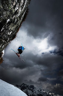 Stormy ski jump von Ross Woodhall