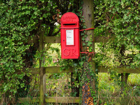 Old-postbox0365