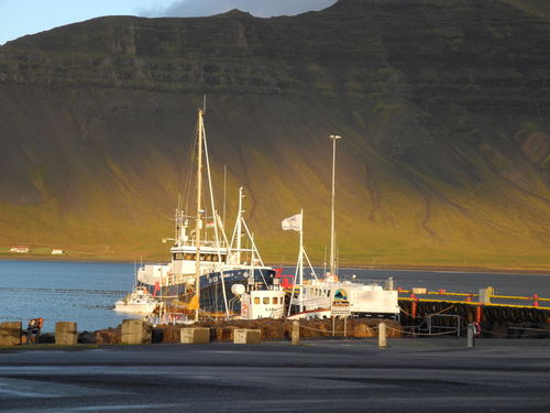 D-02336-grundarfjordur-harbor-ship-and-mountains