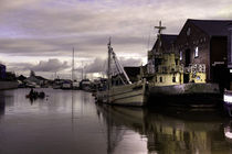 Exeter Canal Basin  by Rob Hawkins