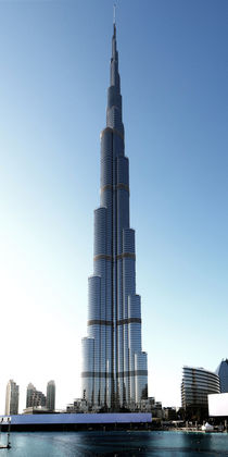Burj Khalifa by Giulio Asso