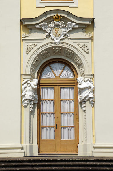 Schloss-ludwigsburg-portal