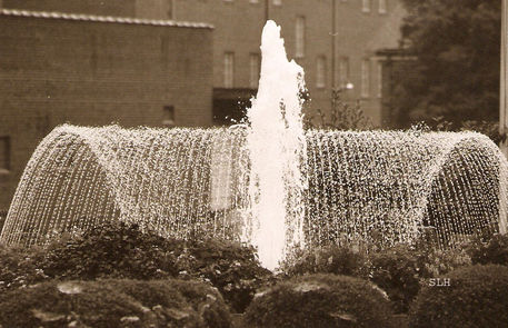 Fountain-in-town