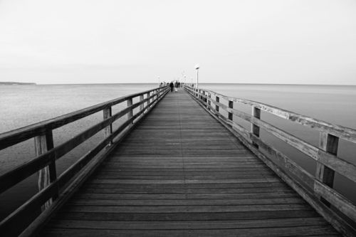 Pier-photo-in-black-and-white-photography-germany-baltic-sea-2011