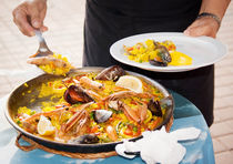 Seafood paella by Victoria Savostianova