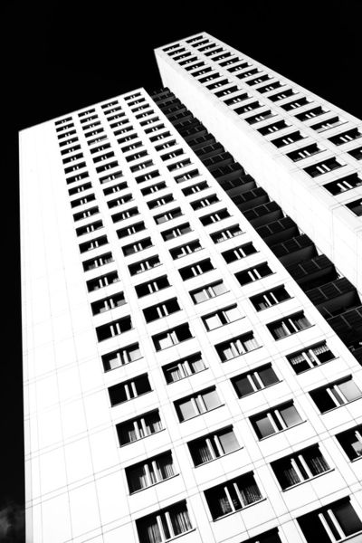 Berlin-skyscraper-architecture-photography-in-black-and-white