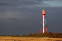 'Leuchtturm im Licht - Lighthouse in the light' von ropo13