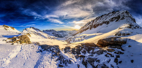 Beautiful-sunset-view-of-the-alps-molltaler-gletscher