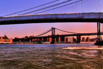 NY BRIDGES OVER EAST RIVER von Maks Erlikh