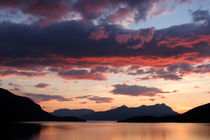 Sunset colored clouds over Gratangen fjord von Intensivelight Panorama-Edition