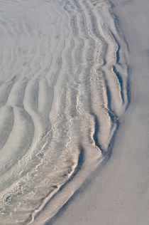 Water lapping on sandy beach von Intensivelight Panorama-Edition