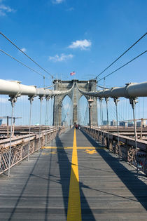 Fußweg auf der Brooklyn Bridge by kunertus