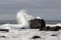 Wave breaking over rock by Intensivelight Panorama-Edition