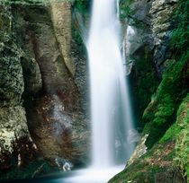 Waterfall gushing over rocks von Intensivelight Panorama-Edition