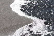 Wavelets lapping on the beach von Intensivelight Panorama-Edition
