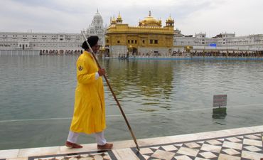 Reisemonster-indien-amritsar-punjab-goldener-tempel-impressionen001-backup-20130223102558