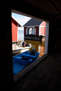 Looking out of a boathouse von Intensivelight Panorama-Edition