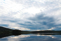 Clouds reflected in lake von Intensivelight Panorama-Edition