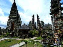 Tempel auf Bali by reisemonster
