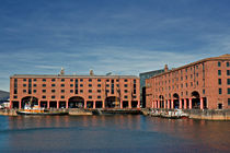 View of Albert Dock, Liverpool, UK von illu