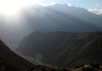 Sonnenstrahlen im Himalaya von reisemonster