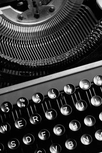Schreibmaschine by Falko Follert