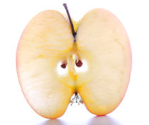 Halber Apfel by Olaf von Lieres