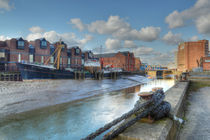 River Hull by Sarah Couzens