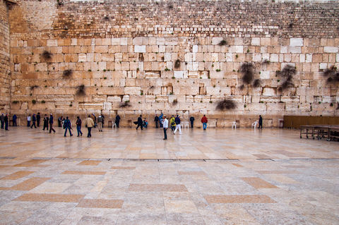Western-wall-in-the-jerusalem