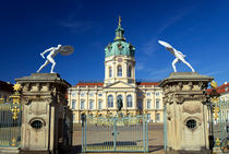 Berlin Schloß Charlottenburg by topas images