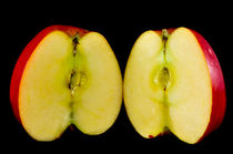 sliced apple von digidreamgrafix