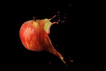 Zerplatzender Apfel by ebvbaer
