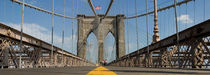 Fußweg auf der Brooklyn Bridge - Footpath ontop of the Brooklyn bridge von kunertus