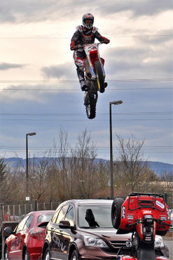 Stunt-2012-03-18-10281-11