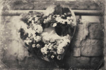 Flowers in the heart II by labela