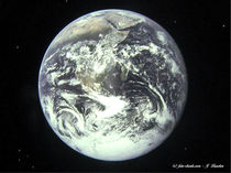 Planet Erde, der blaue Planet by shark24