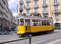 Straßenbahn Lissabon by Daniela  Bergmann