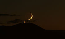 Moonset  by marunga