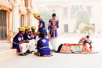 Street Performers, Jaipur. von Tom Hanslien