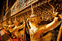 Garudas at Wat Phra Kaew. von Tom Hanslien