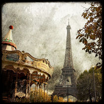 The carousel and the Eiffel Tower von Marc Loret