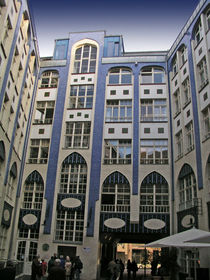 Berlin - Fassade der Hackeschen Höfe by Eva-Maria Di Bella
