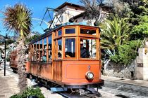Historische Straßenbahn in Port de Soller (Mallorca) by Bastian Altenburg