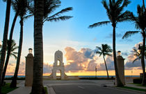 Worth Avenue, West Palm Beach Florida by Ken Howard
