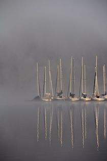 Segelboote im Nebel by Bernhard Kaiser